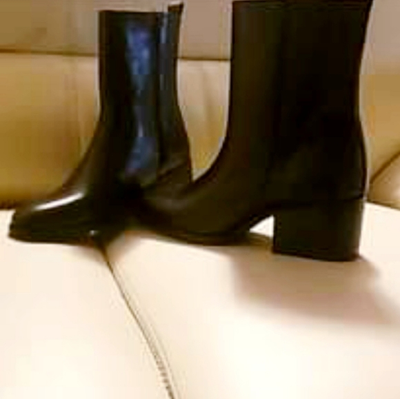 Lulu's black Mid calf boots - Picture 3 of 5